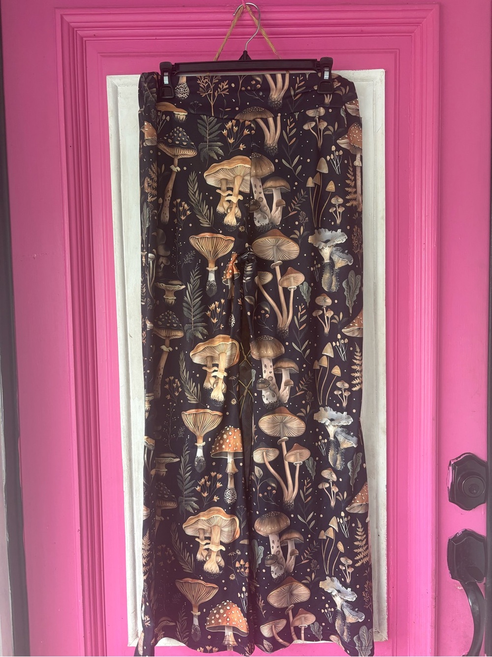 ROMWE Black Flared Pants with Brown Mushroom Print - Picture 6 of 9